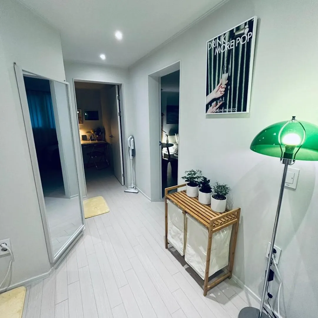 Apartment New Hongdae Cozy Love House 2Br Seoul